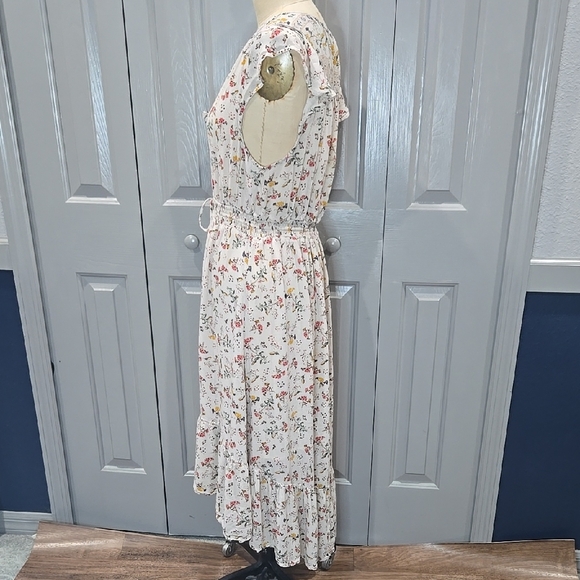 Lucky Brand Blue and Pink V-Neck Flutter Sleeve Midi Dress - Picture 2 of 16